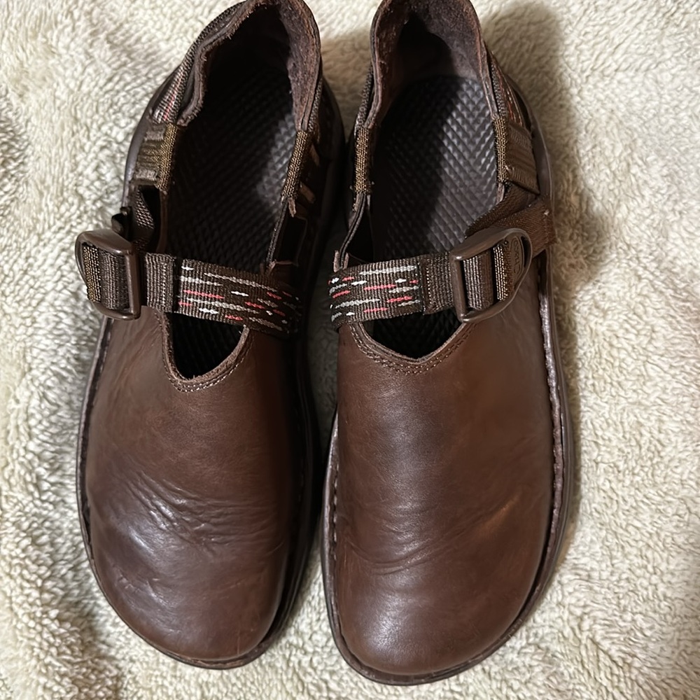 Chaco Pedshed Leather Clog Loafer Vibram Sole Outdoor Comfort Adjustable Straps